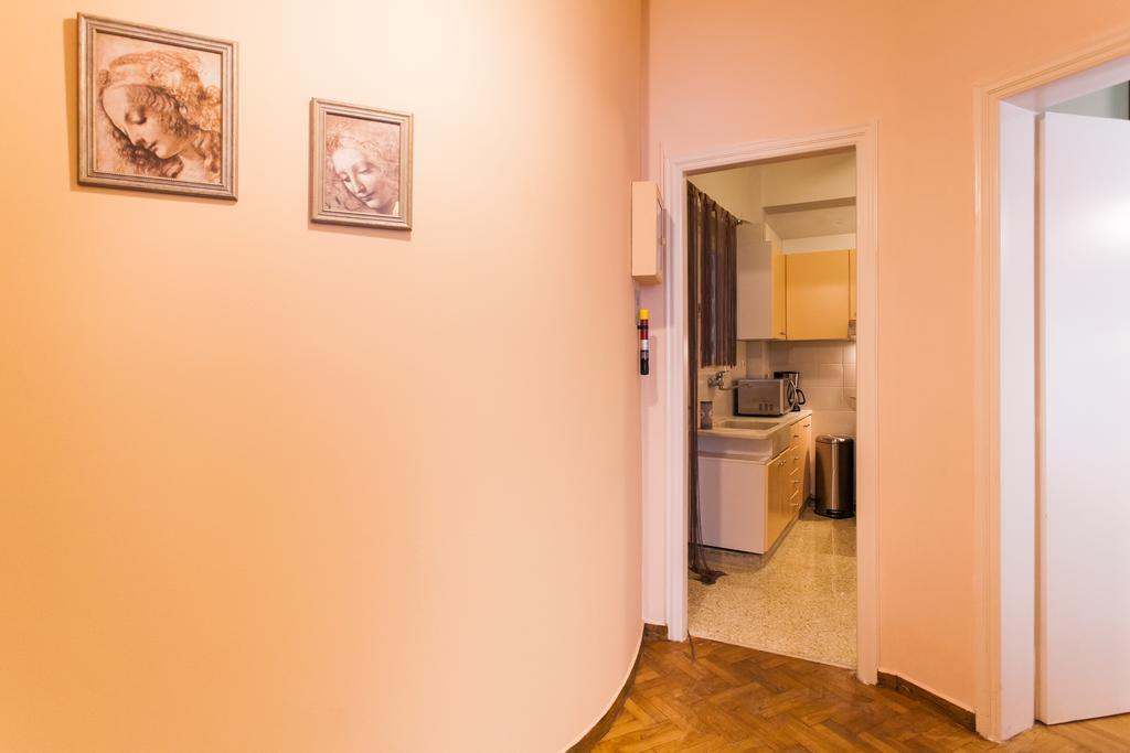 Charming Acropolis Metro Station Apartment, Clean And Cozy アテネ エクステリア 写真